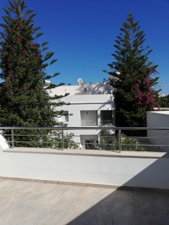Residence Debbabi Sans Coupure D'Eau Monastir Exterior photo